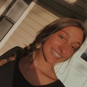 Meet your Posher, Ansley